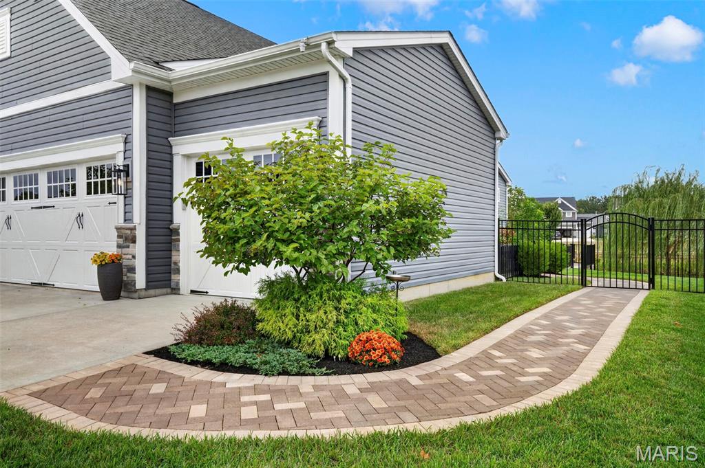 183 Redmond Pines Drive
