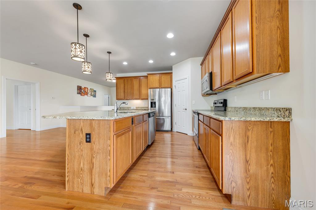 1216 Emerald Gardens Drive