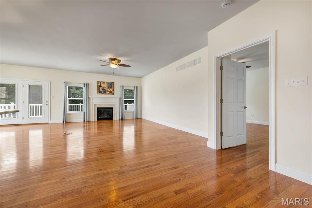 1216 Emerald Gardens Drive
