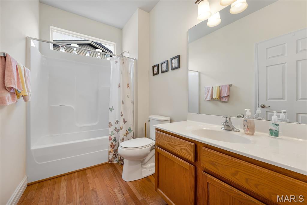 1216 Emerald Gardens Drive