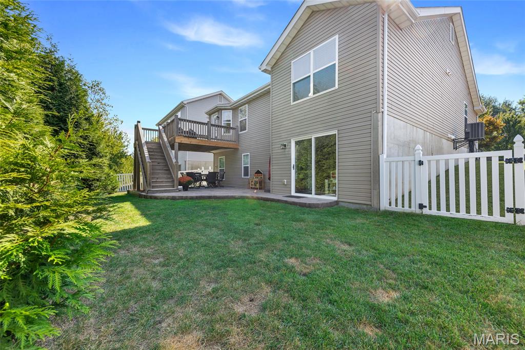 5507 Dressel Drive