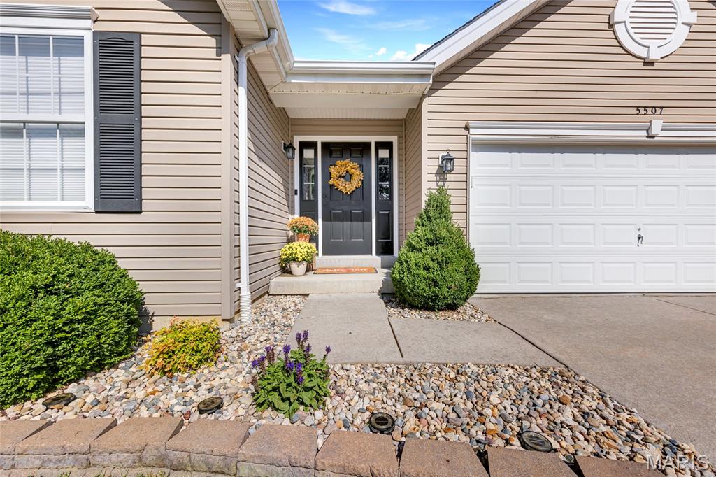 5507 Dressel Drive