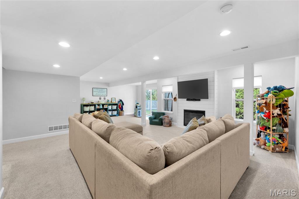 5507 Dressel Drive