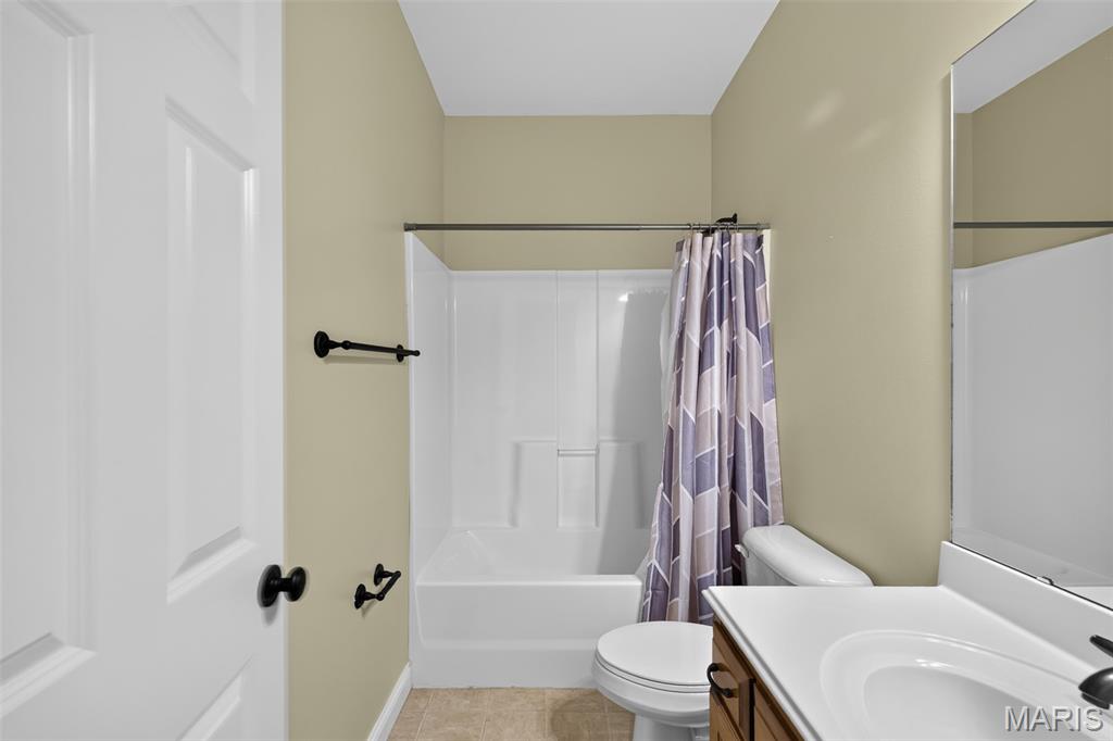 1046 Walnut Terrace