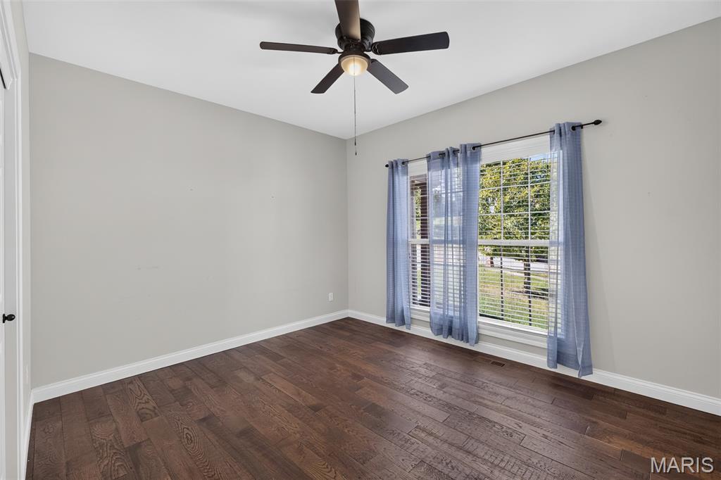 1046 Walnut Terrace