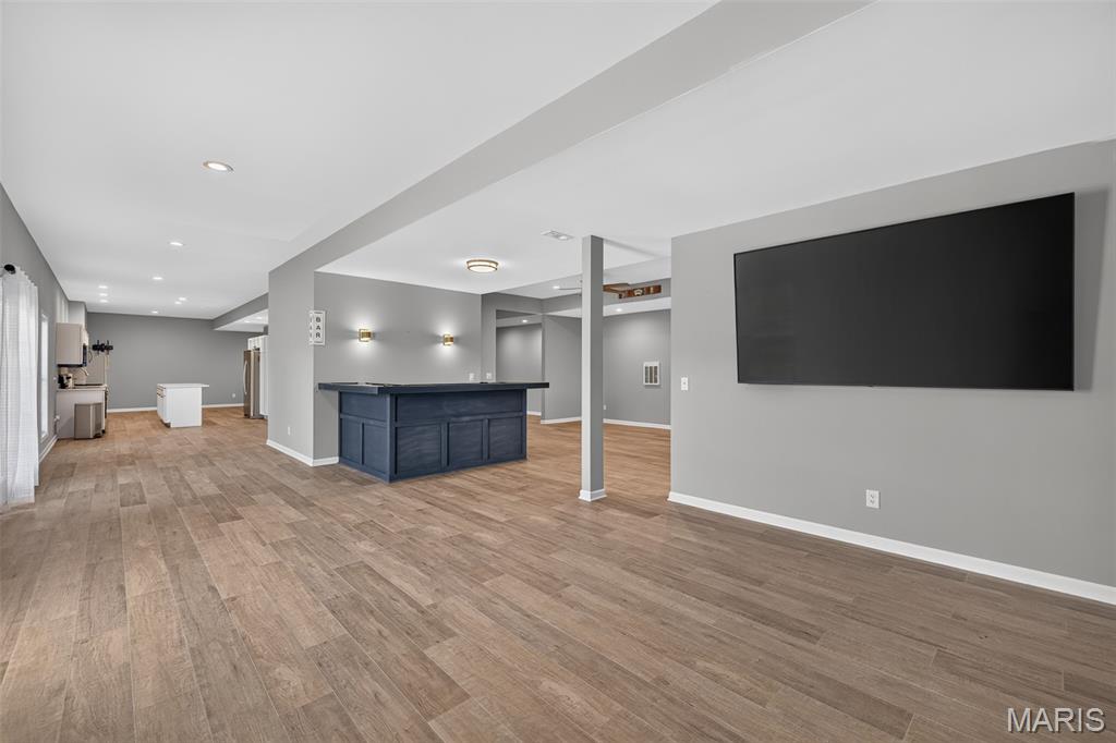 1046 Walnut Terrace