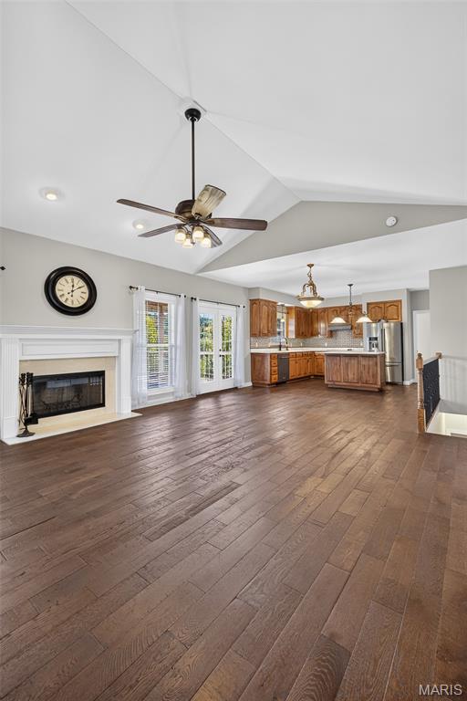 1046 Walnut Terrace