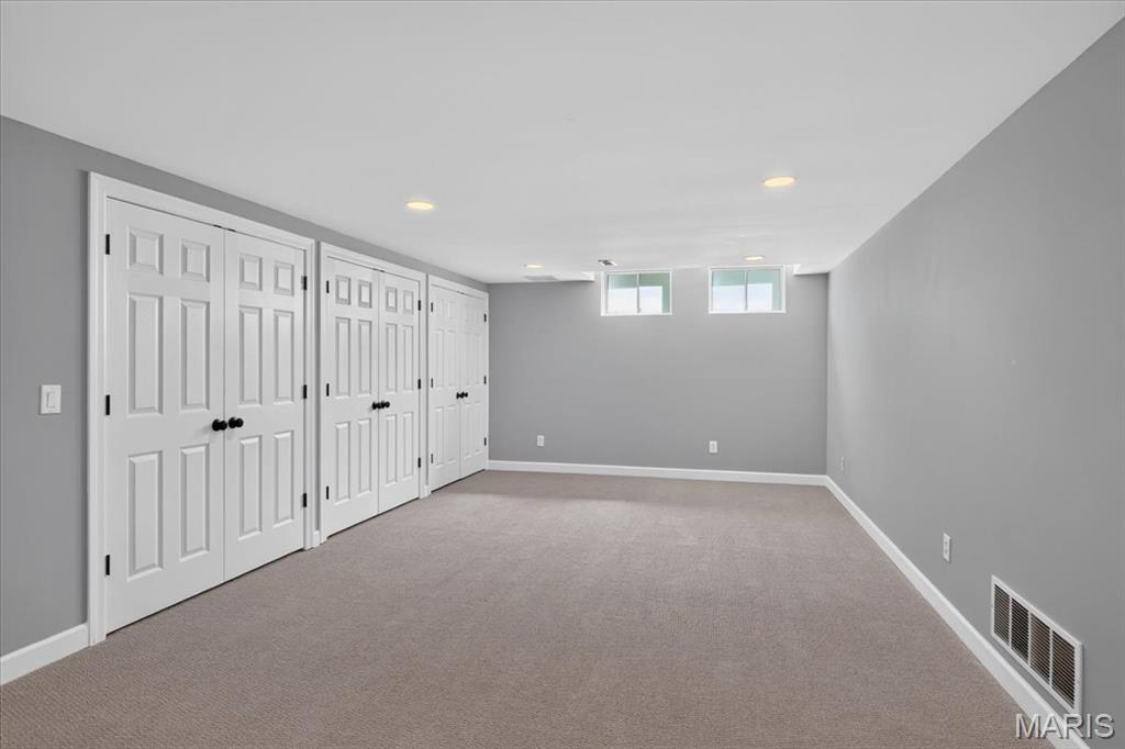 17915 White Robin Court