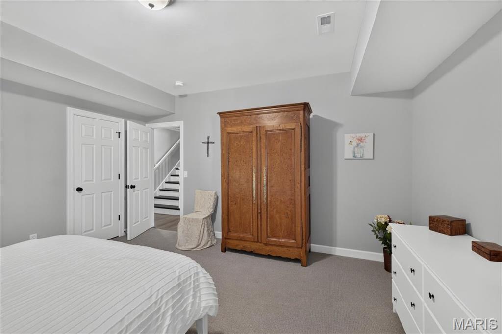 17915 White Robin Court
