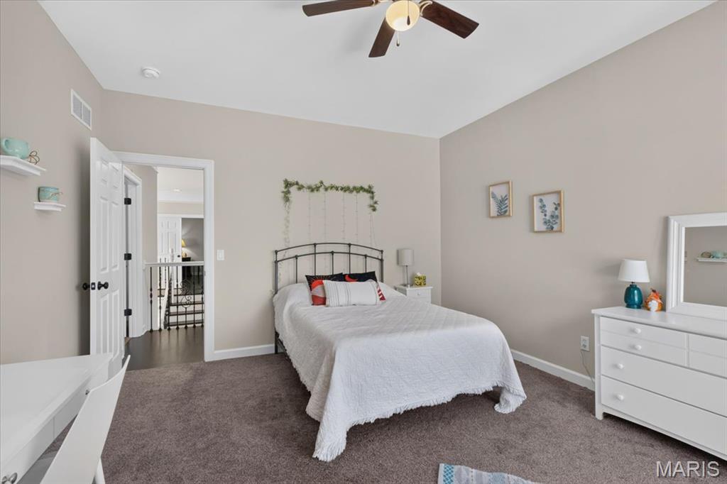 17915 White Robin Court