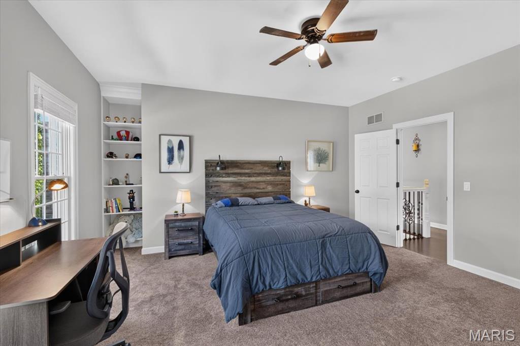 17915 White Robin Court