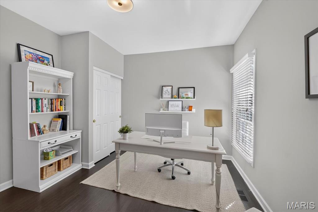17915 White Robin Court