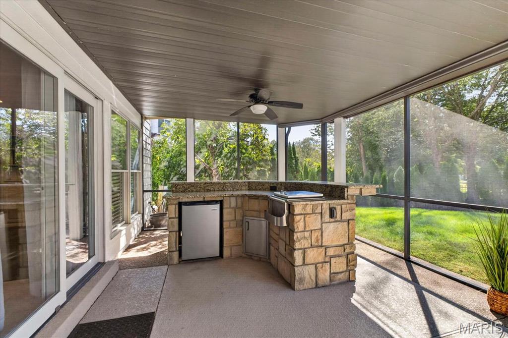 17915 White Robin Court