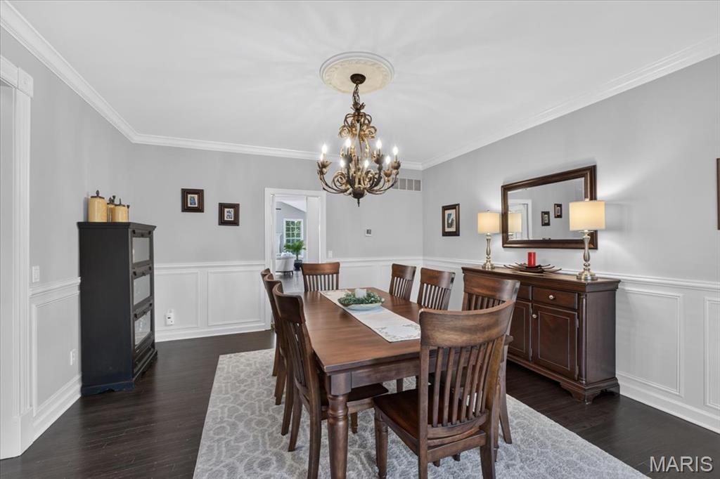 17915 White Robin Court