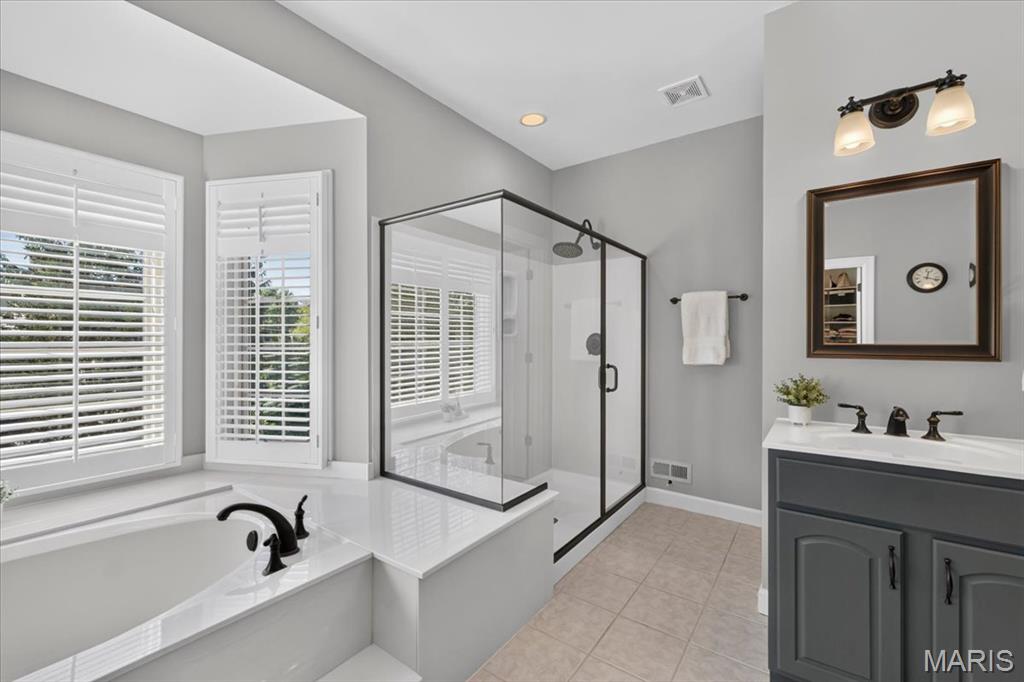 17915 White Robin Court