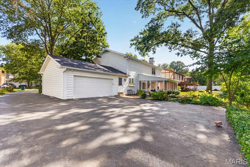 679 Golfview Drive