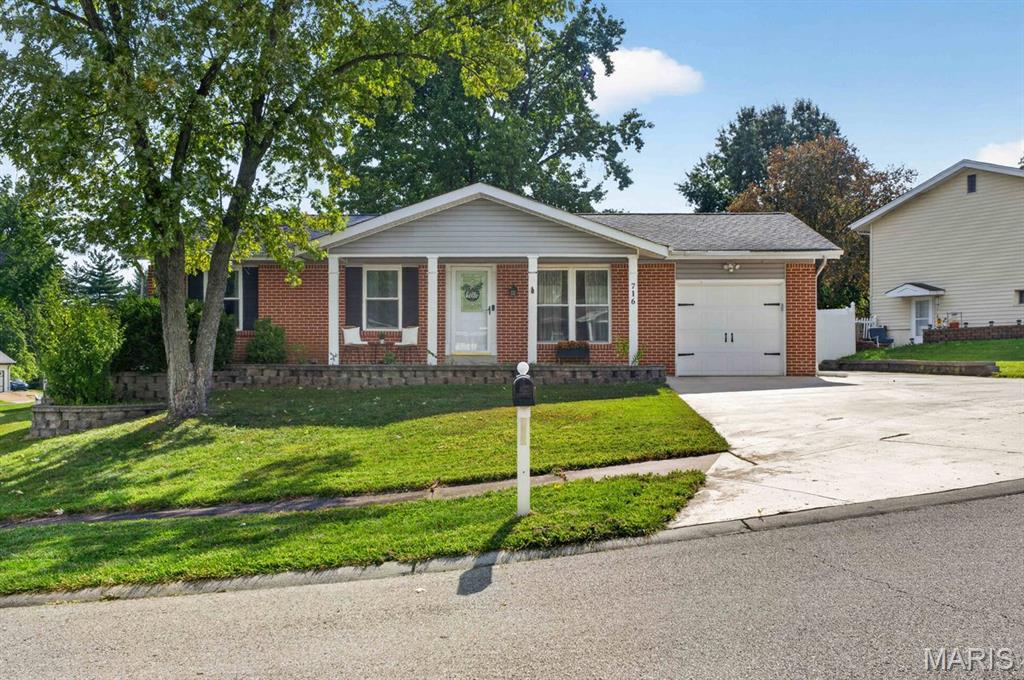 716 Fetlock Drive