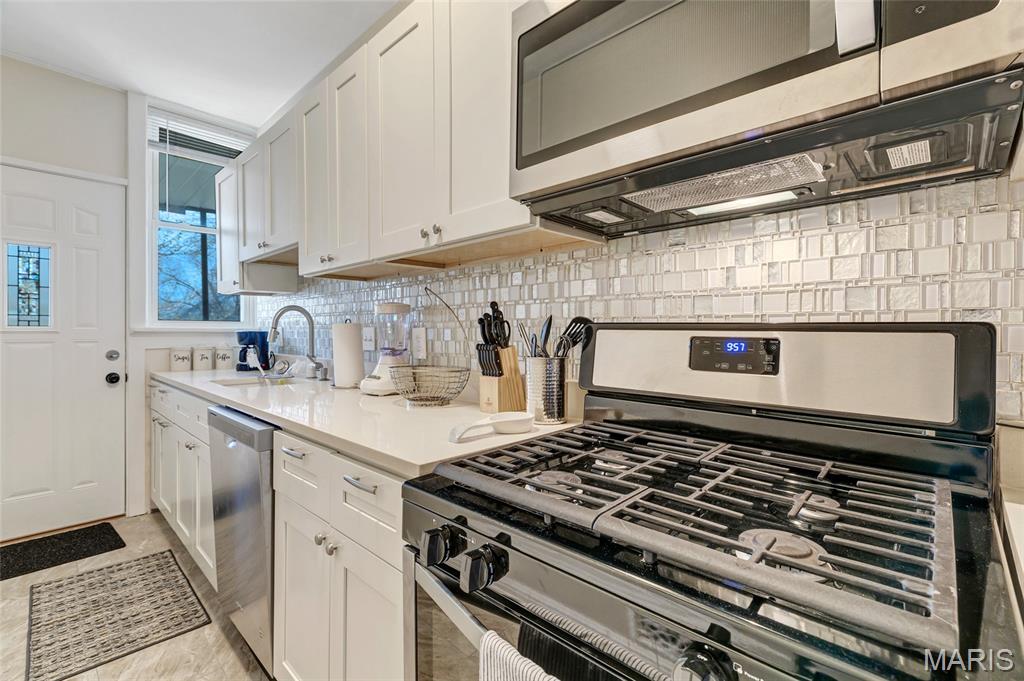 4955 Magnolia Avenue Unit: 2E