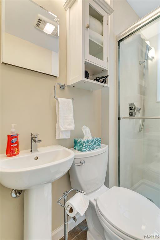 4955 Magnolia Avenue Unit: 2E