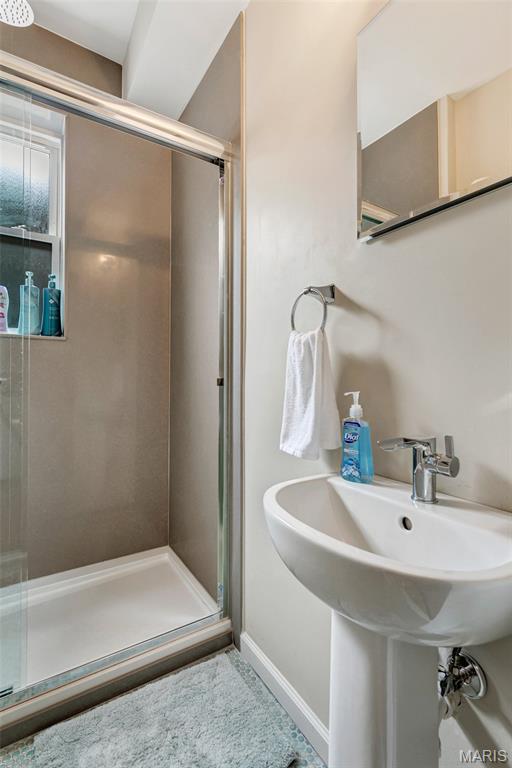 4955 Magnolia Avenue Unit: 2E