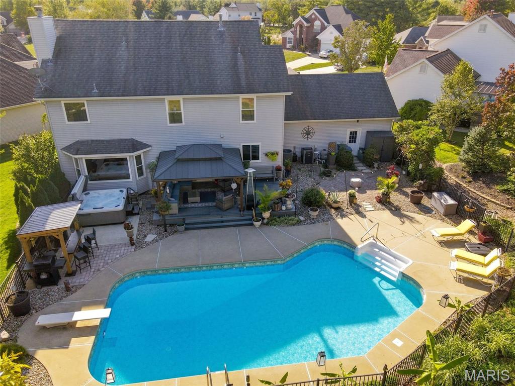 610 Royal Pine Court