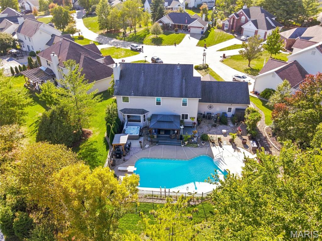 610 Royal Pine Court