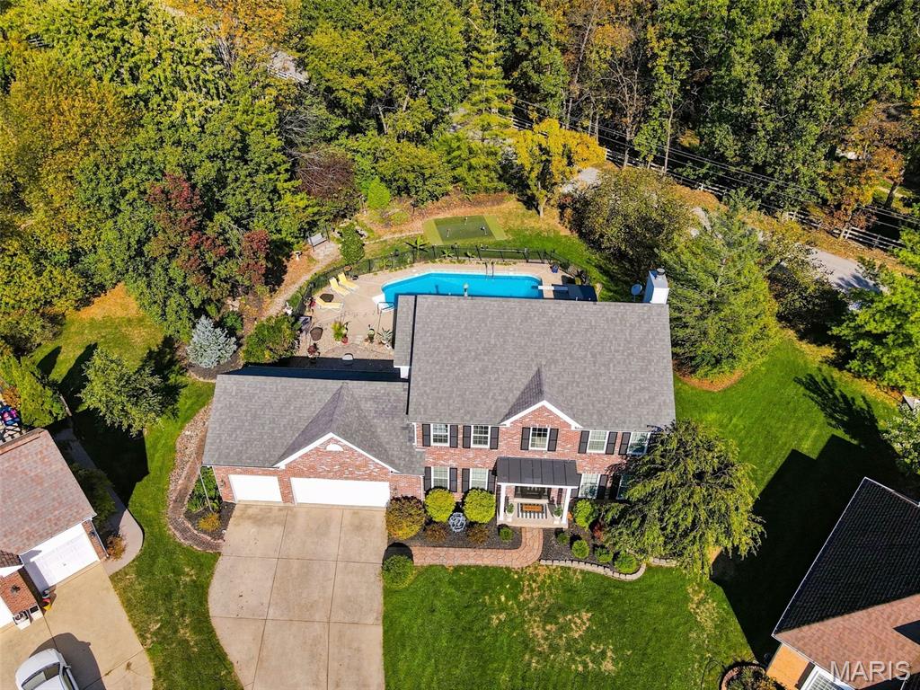 610 Royal Pine Court