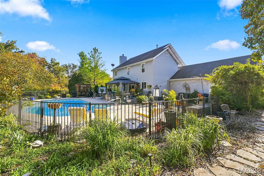 610 Royal Pine Court