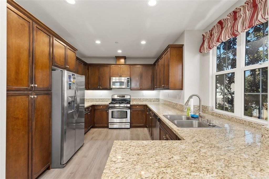 15210 Henry Way
