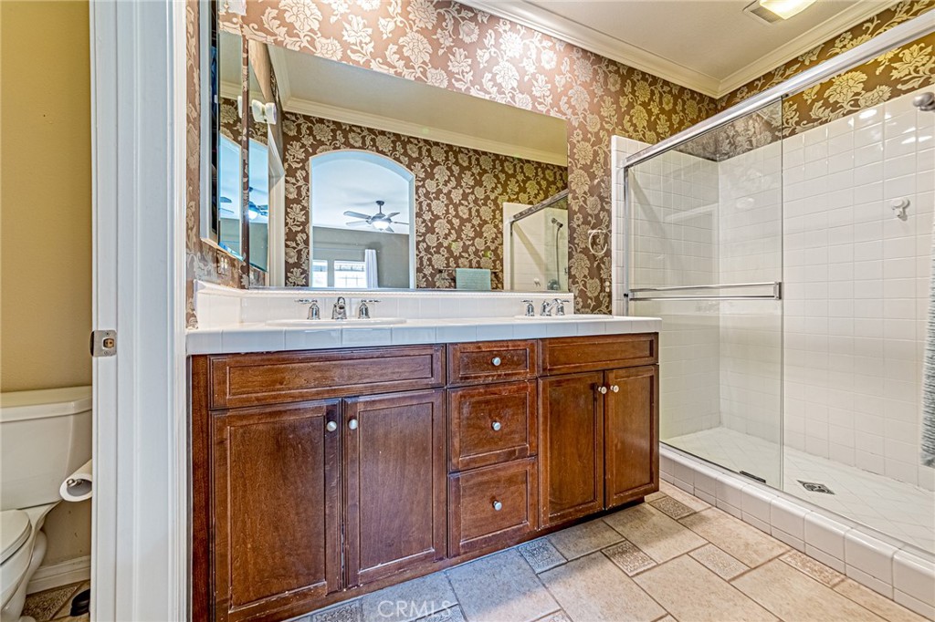 15229 Columbus Square