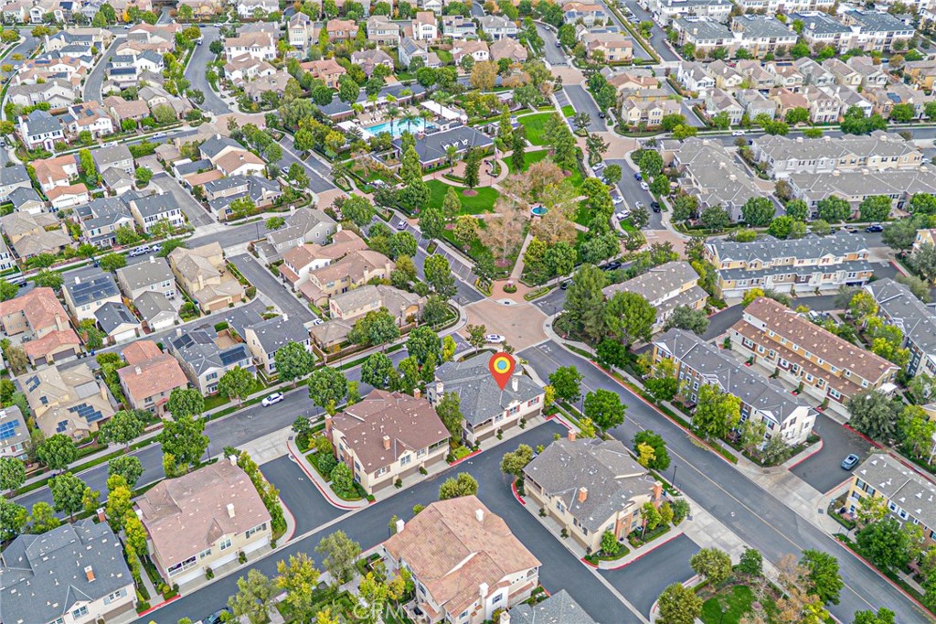 15229 Columbus Square