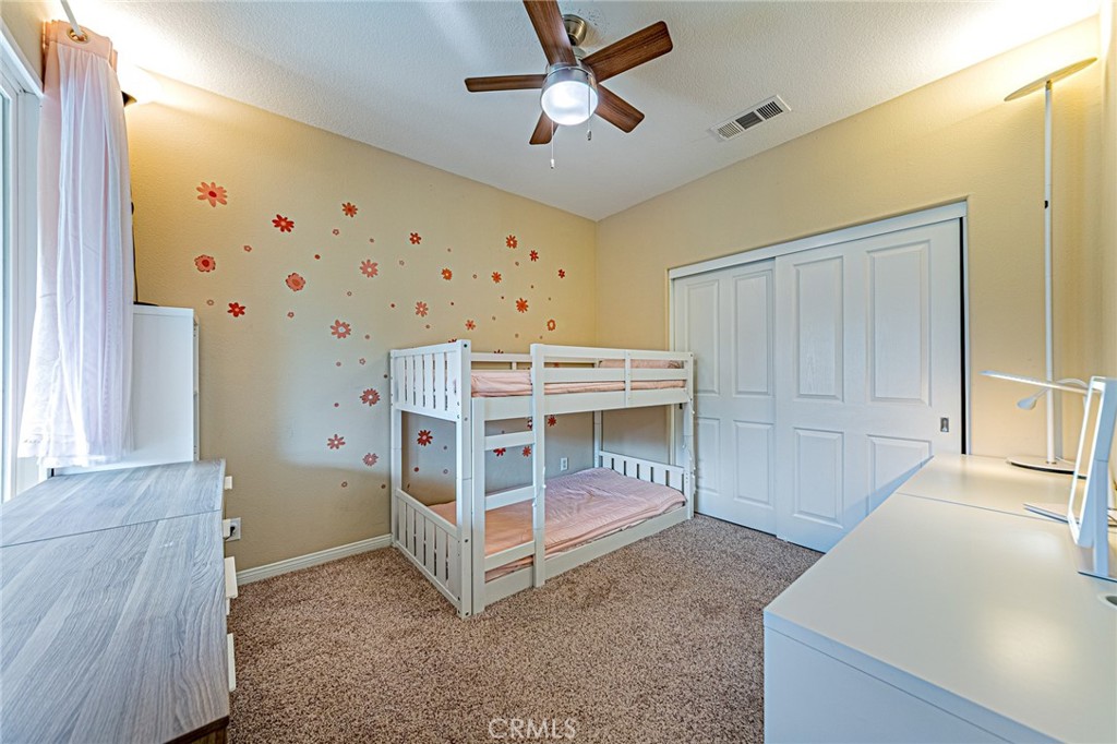 15229 Columbus Square