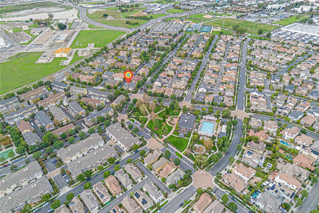 15229 Columbus Square