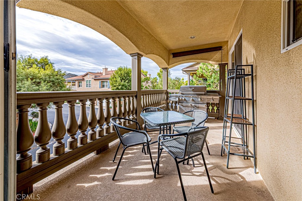 15229 Columbus Square