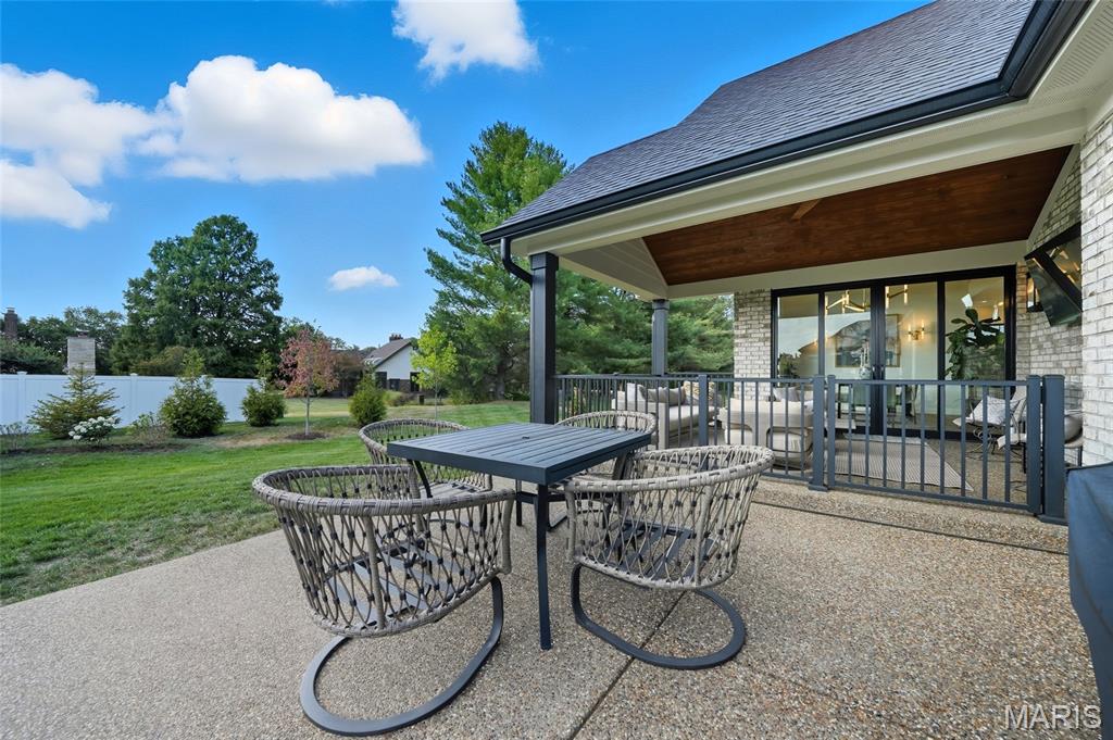 1131 Enclave Court