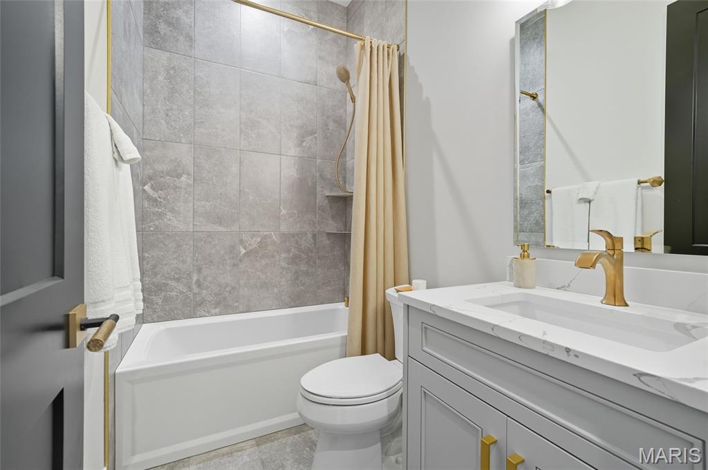 1131 Enclave Court