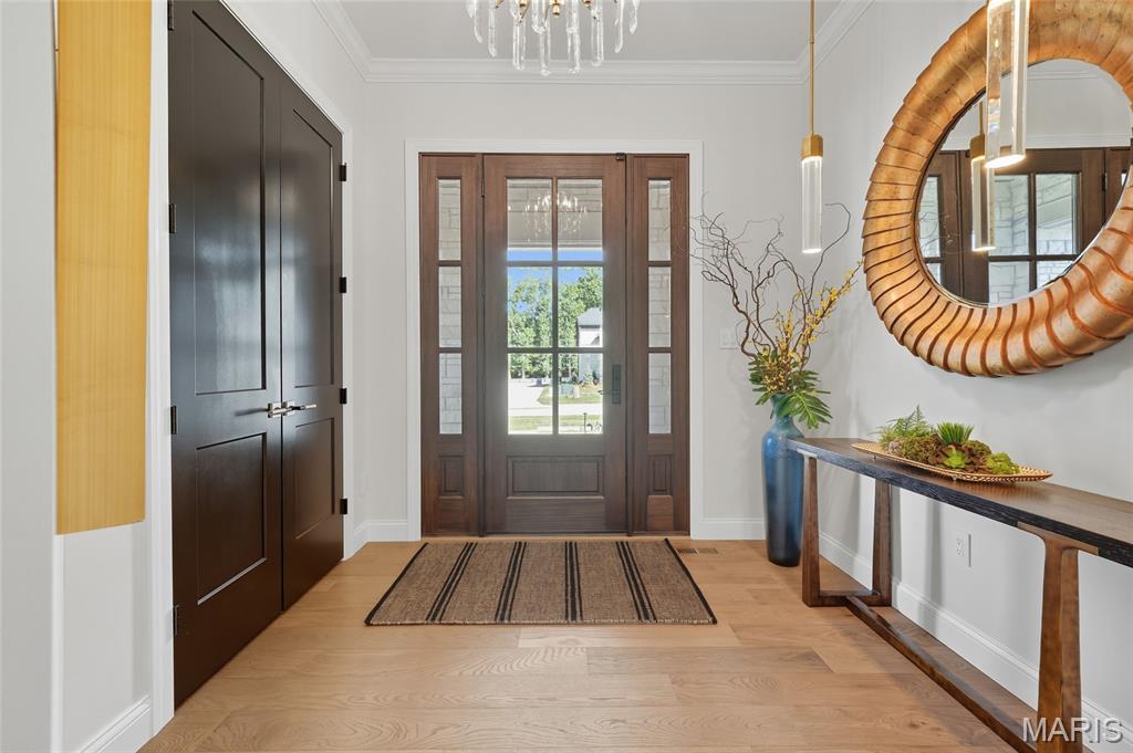 1131 Enclave Court