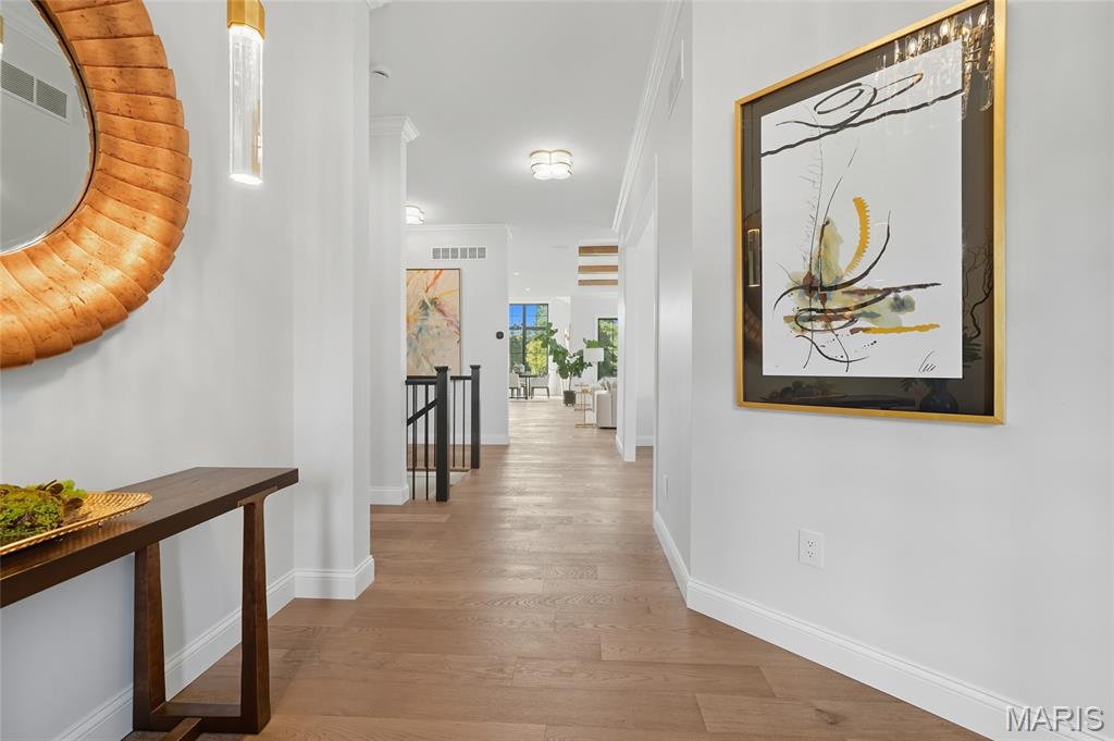 1131 Enclave Court
