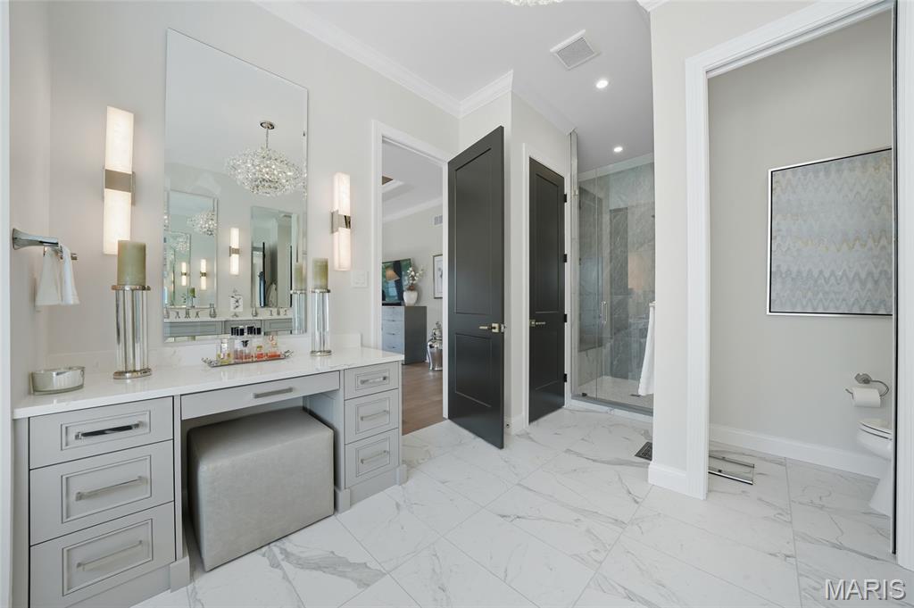 1131 Enclave Court