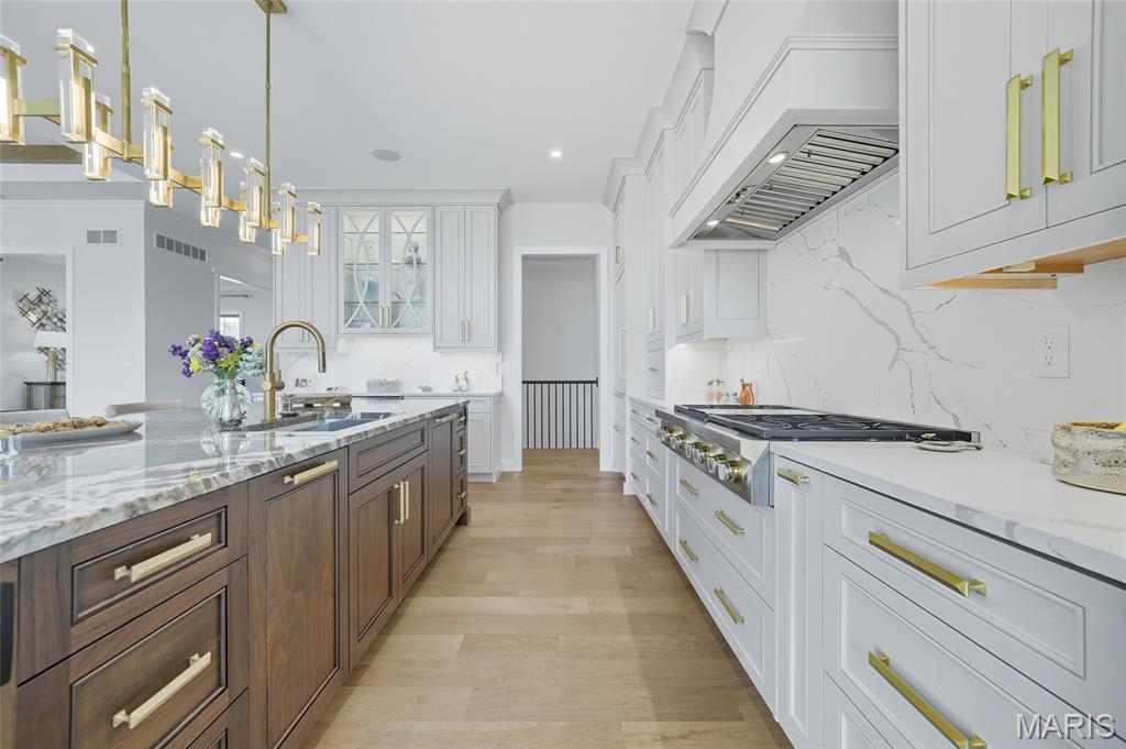 1131 Enclave Court