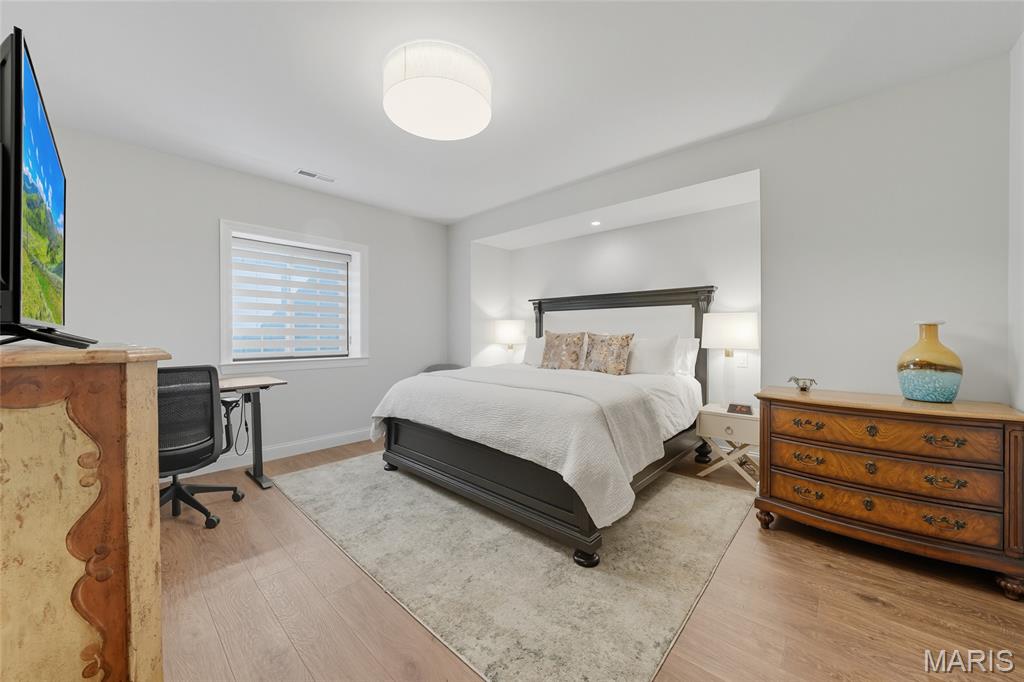 1131 Enclave Court