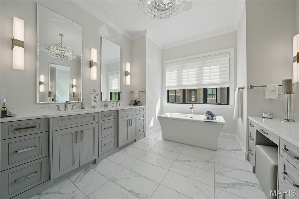 1131 Enclave Court
