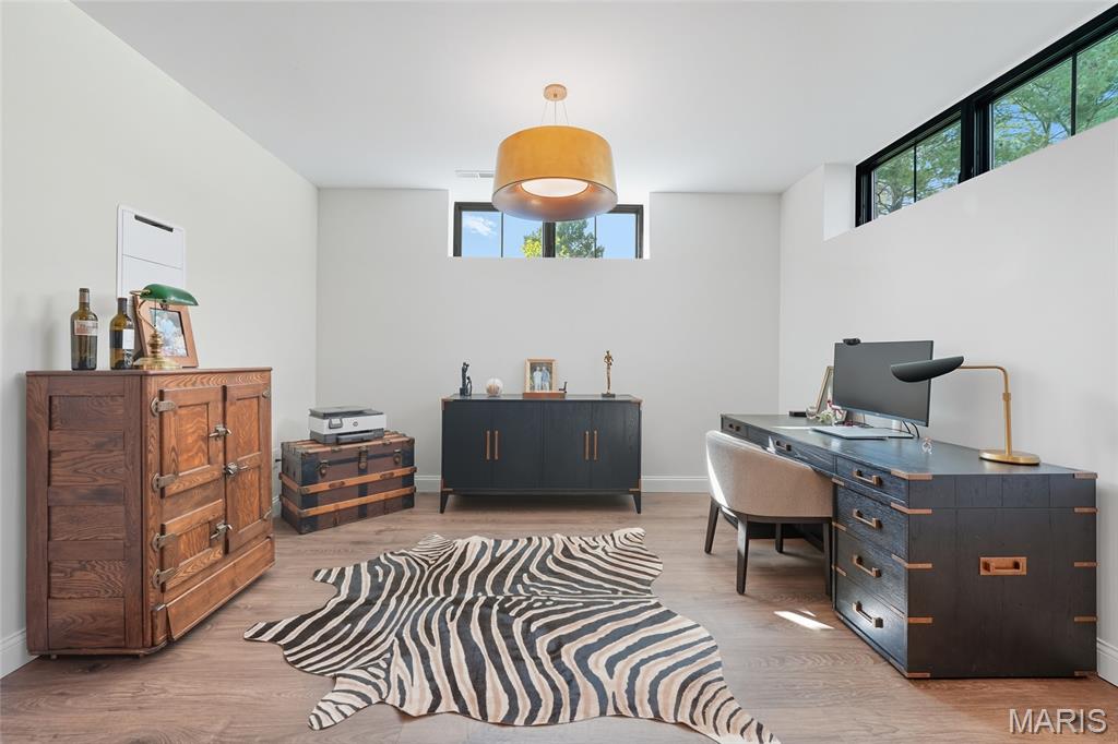 1131 Enclave Court