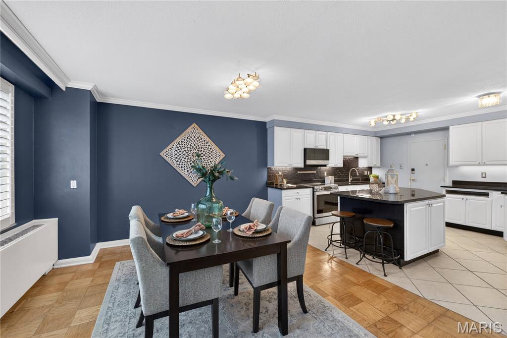 900 S Hanley Road Unit: 7E