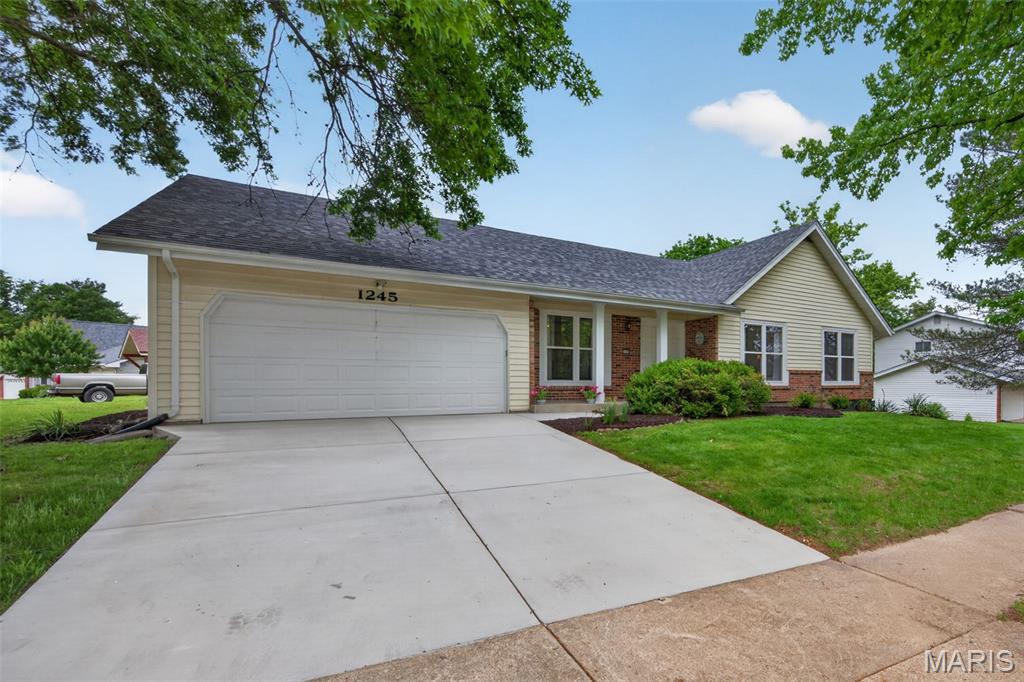 1245 Ticonderoga Drive
