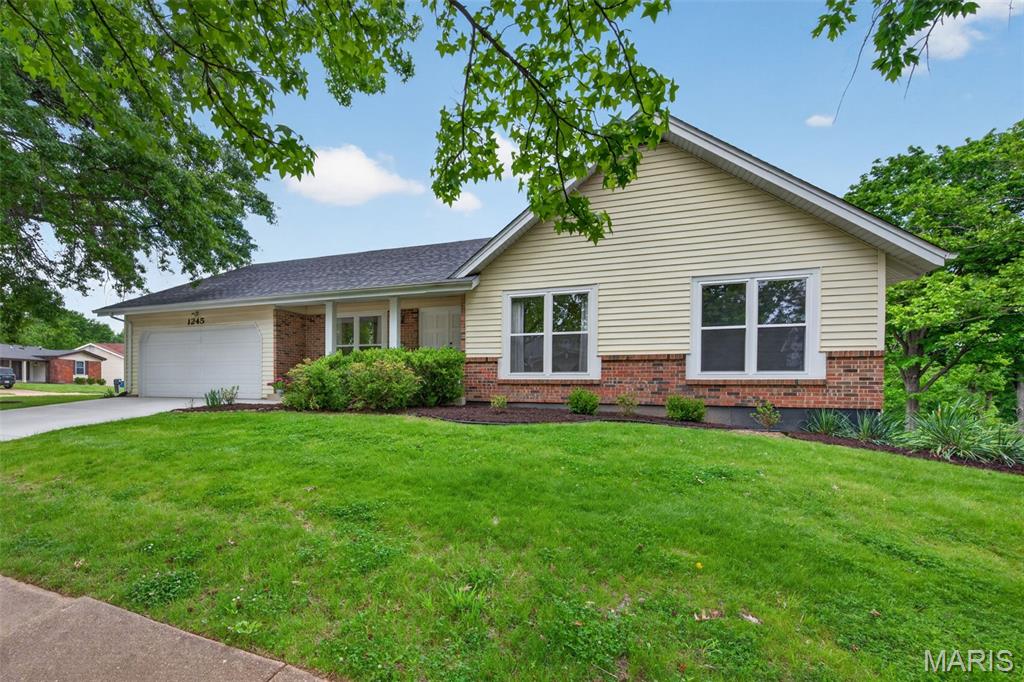 1245 Ticonderoga Drive