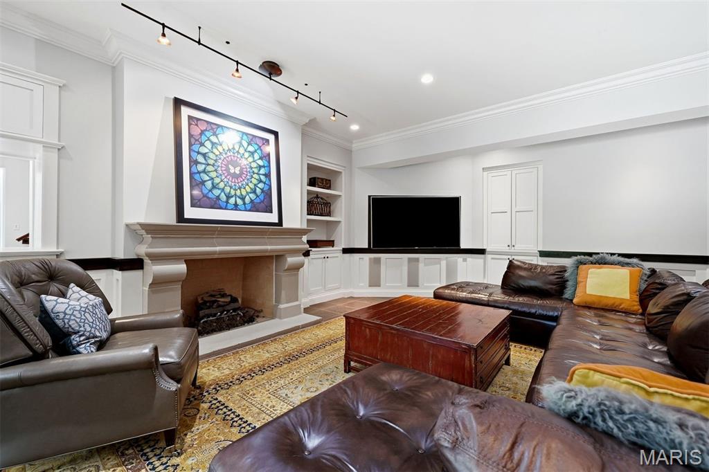 14 Brookwood Road