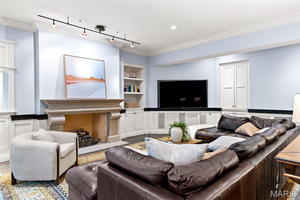 14 Brookwood Road