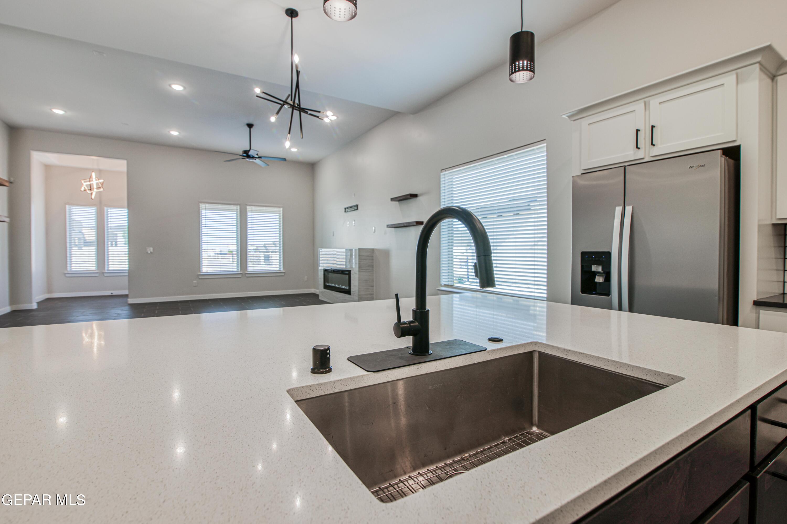 2524 Sammy Cervantes Street