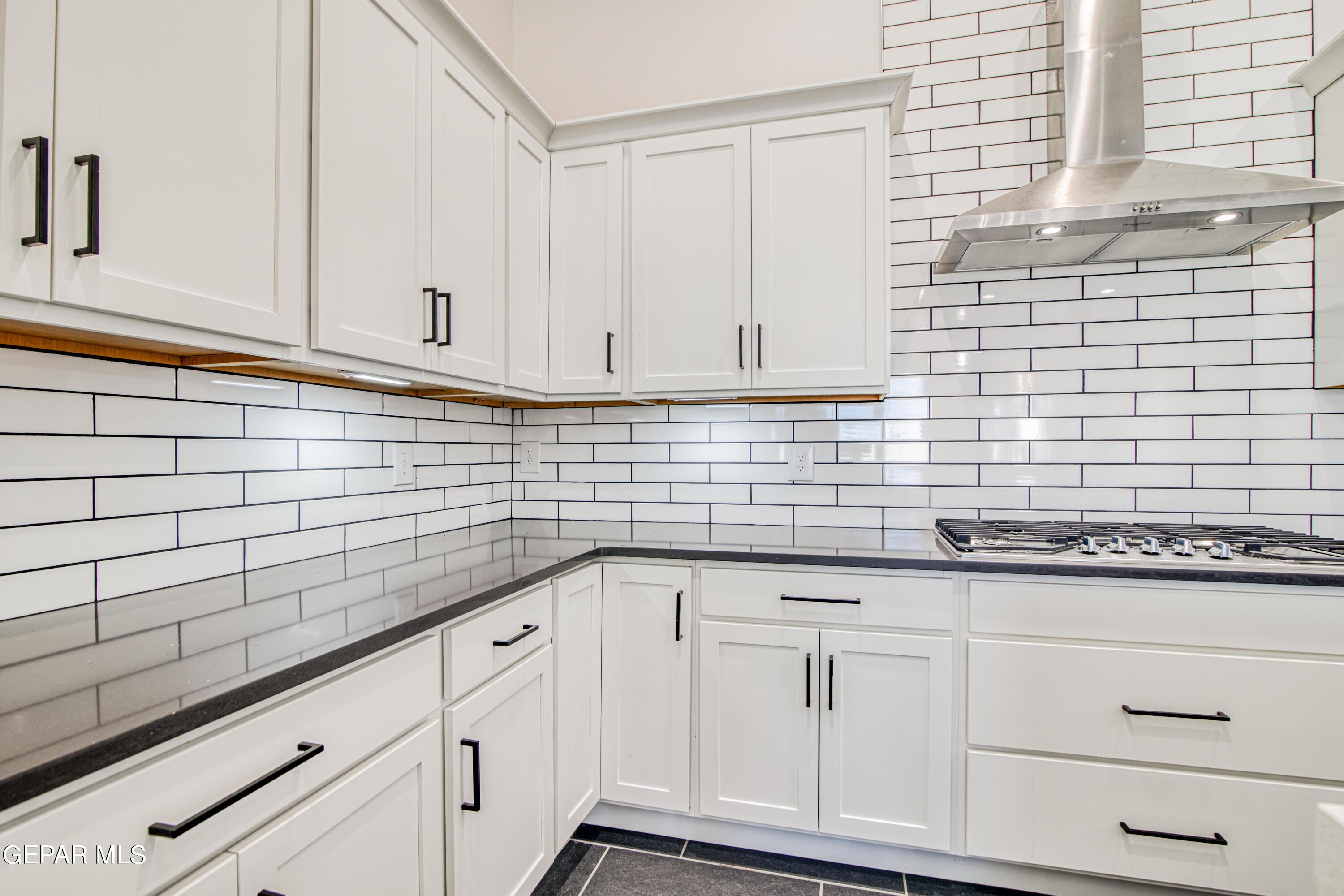 2524 Sammy Cervantes Street